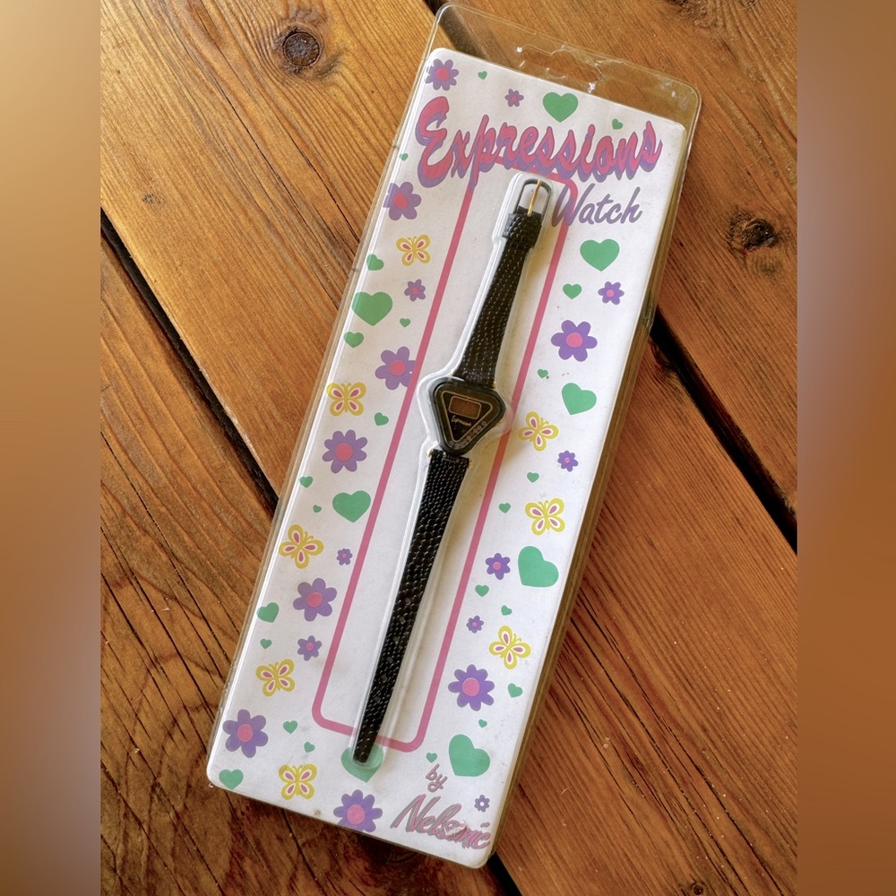 New Vintage Deadstock Nelsonic Expressions Triangle Floating Crystal Watch